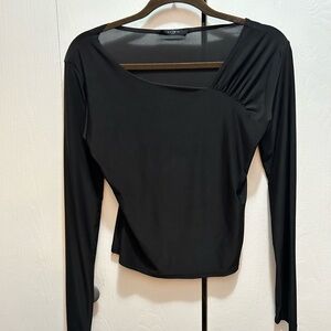 21 SAINTS Black Asymmetrical Long Sleeve Top